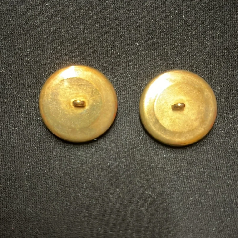 Escada buttons - Picture 2 of 4